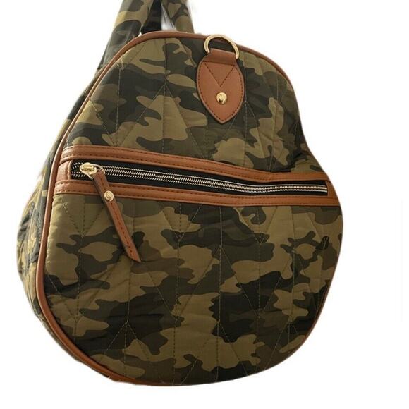JOAN & DAVID 21” Chevron Quilted Camo Nylon Roll Travel Duffle Bag NWT $205 - Picture 4 of 7